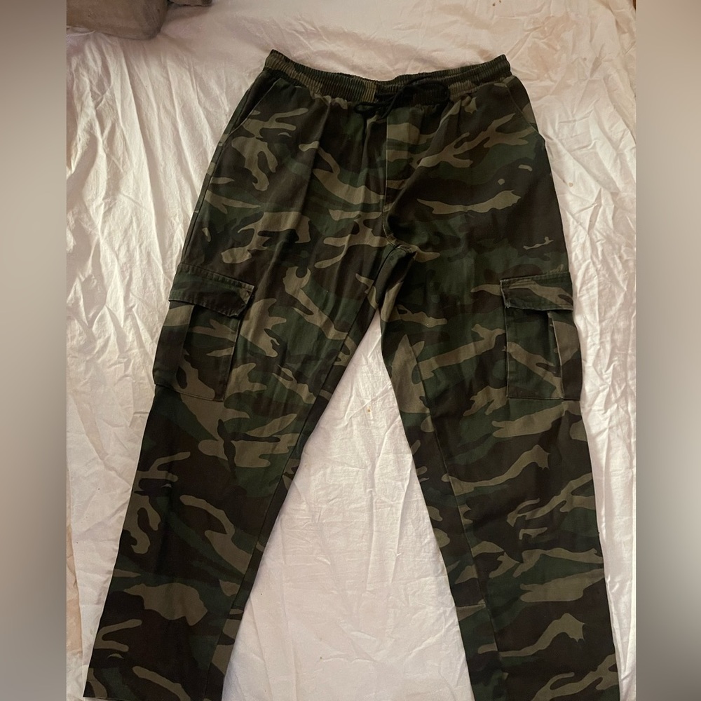 Boohoo man camo athletic pants